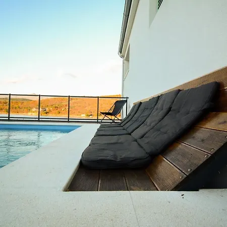 펜션 Holiday House In Meka Draga 36082 *
